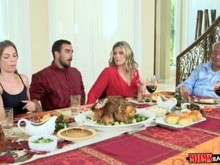 Moms Bang Teen - Naughty Family Thanksgiving <span class=duration>- 10 min</span>